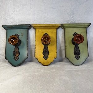 3 Pier 1 Distressed Wall Plaques Teal Yellow Green Amber Door Knob Coat Hooks